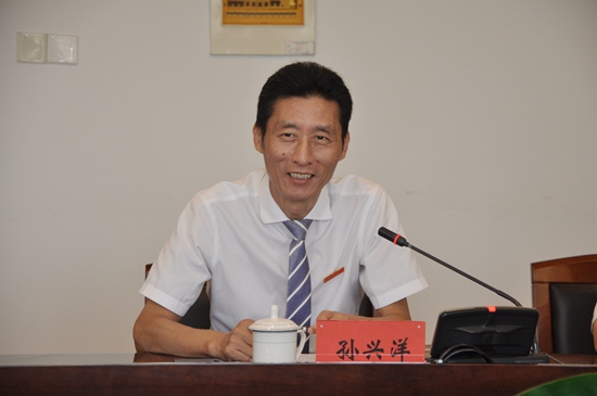 1568883688135658.jpg 3人大施展.jpg