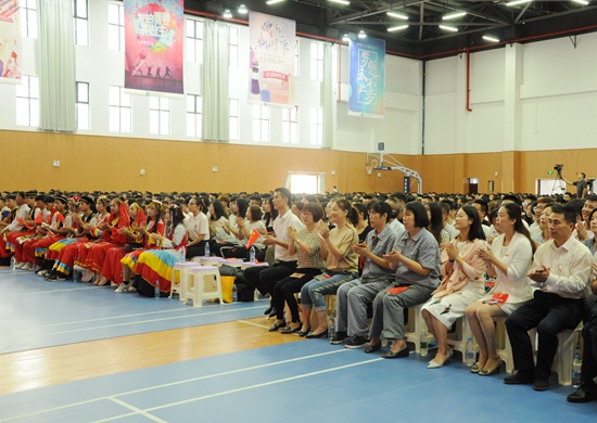 1568957721875196.jpg 7物业保安师生_副本.jpg